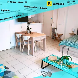 • Superbe 2 à 4 Personnes De 33m² En Rez-de-chaussée • Appartement Toulouse